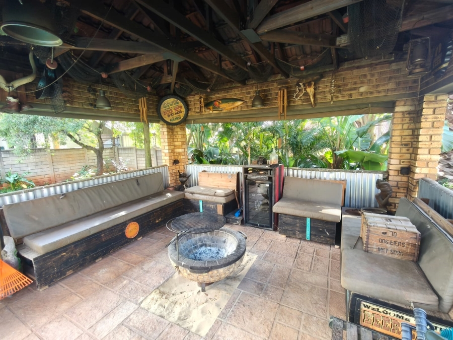 3 Bedroom Property for Sale in Safari Gardens North West